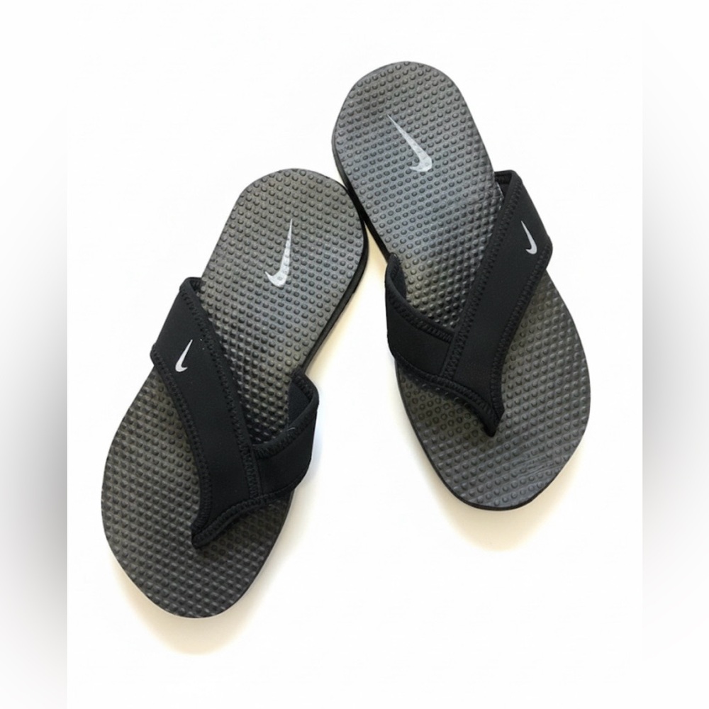Nike Women’s Black Flip Flop Sandals - Comfortable Everyday Wear